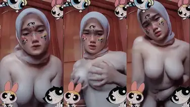 ABG Jilbab Minta Diremas Lembut Dadanya Becek