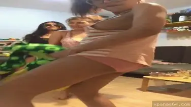 Jablay Jogja Goyang Telanjang Heboh di Cam 3, Memek yang Tidak Bisa Disembunyikan