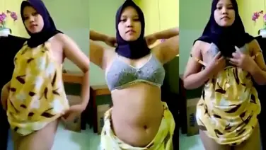 Jilbabers Toket Gede Pake BH Abu Ngentot Rayud WOT Asyik