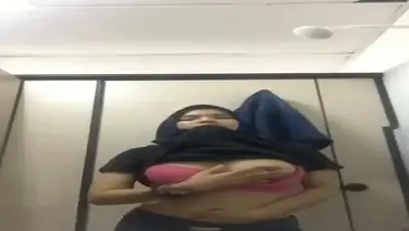 Mahasiswi Hijab Kepanasan Sepulang Kampus Langsung Live